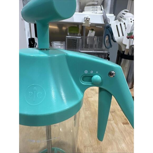 Pampered Chef Batter Mixer and Dispenser 100082 * - Picture 7 of 11